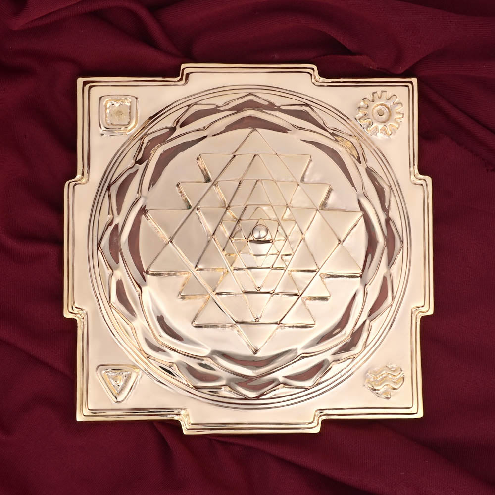 Shree Yantra Maha Meru in Panchdhatu (Devipuram)