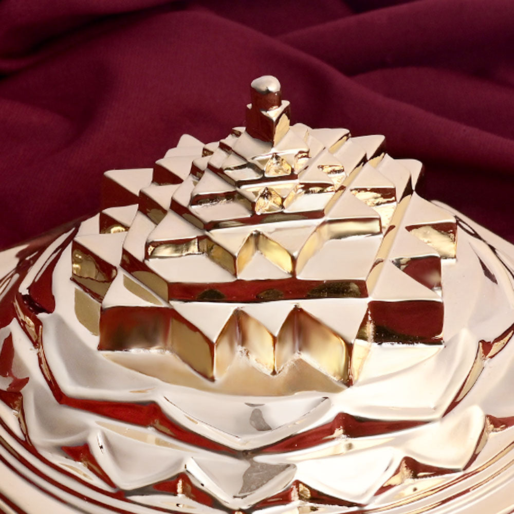 Shree Yantra Maha Meru in Panchdhatu (Devipuram)