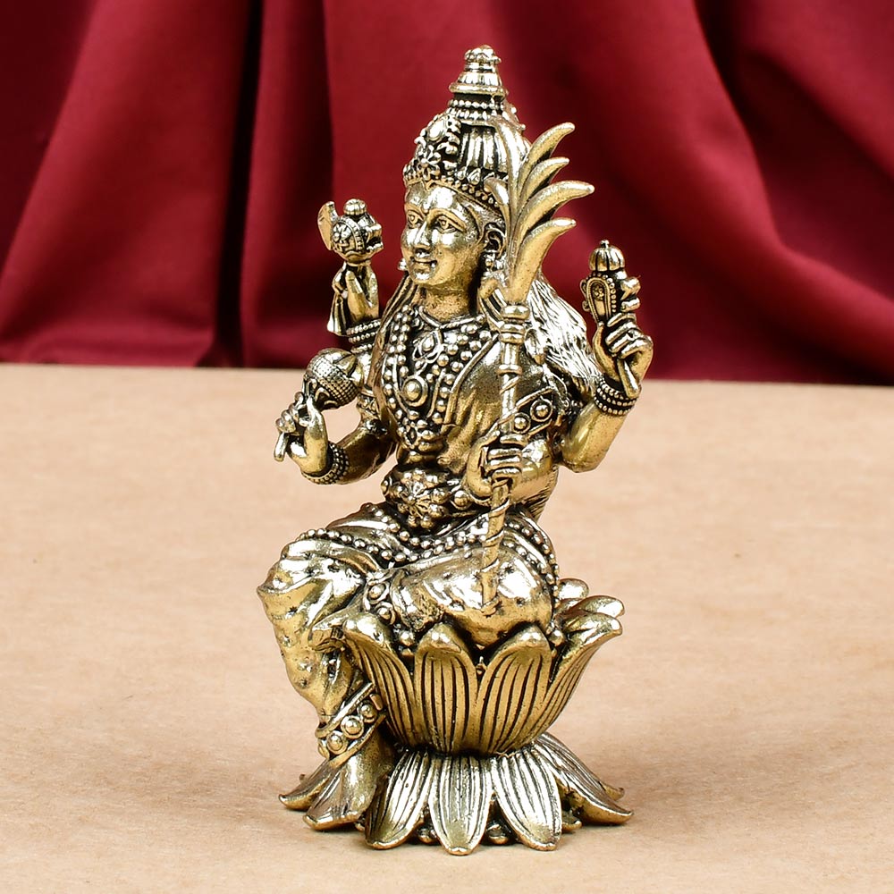 Lalita Tripursundari Mahavidya Ashtadhatu ldol