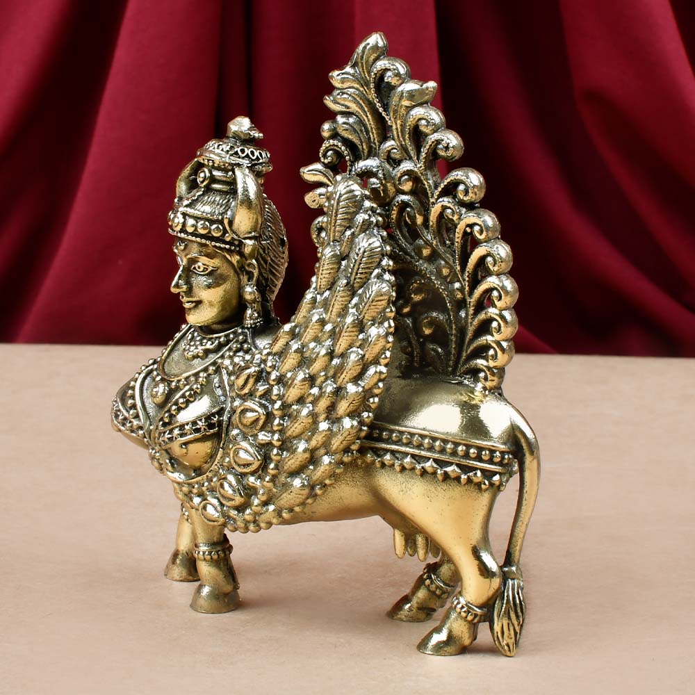 Kamdhenu Mata Ashtadhatu Idol