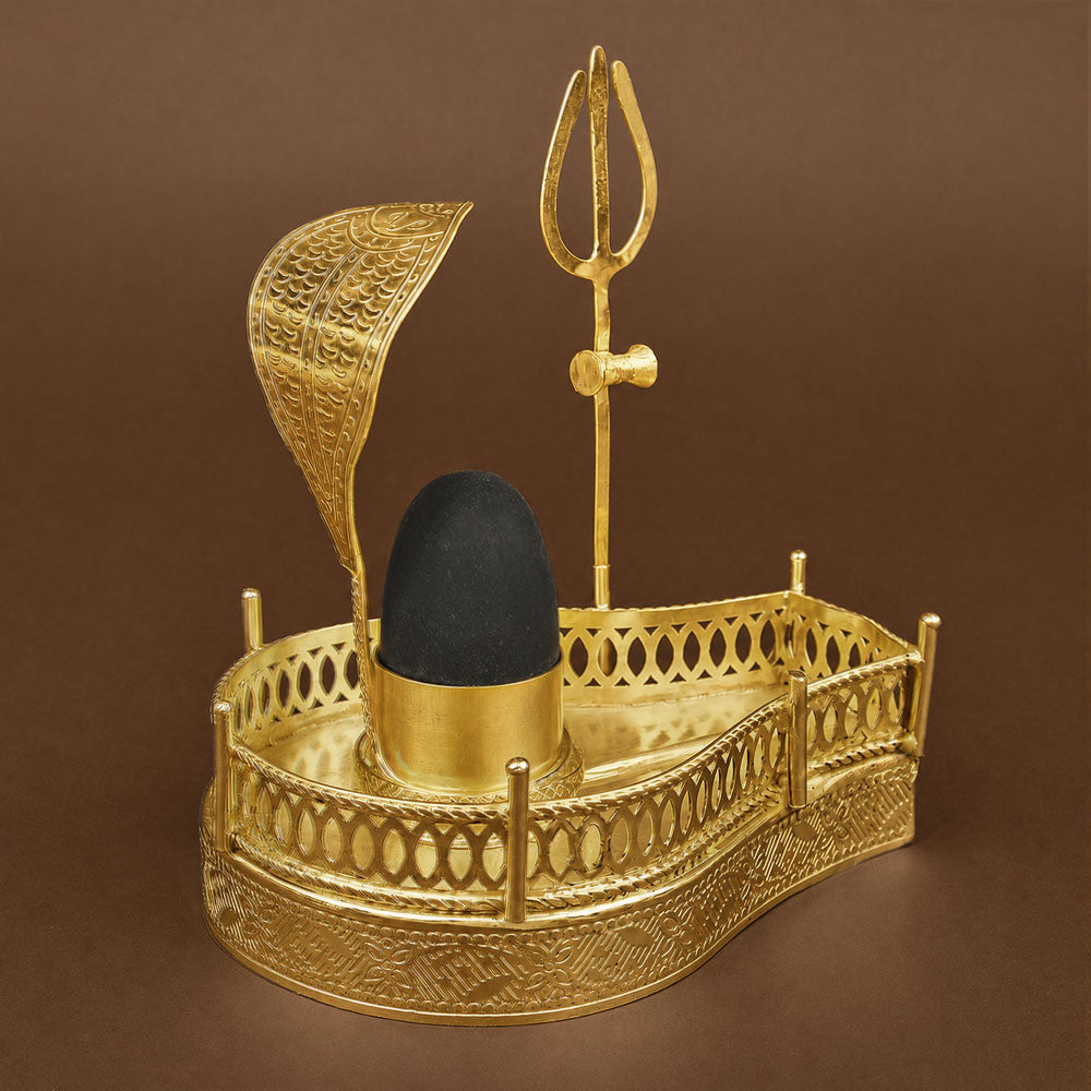 Black Narmada Lingam in Uiiain Mahakaleshwar
Design Jaldhari Yoni Base