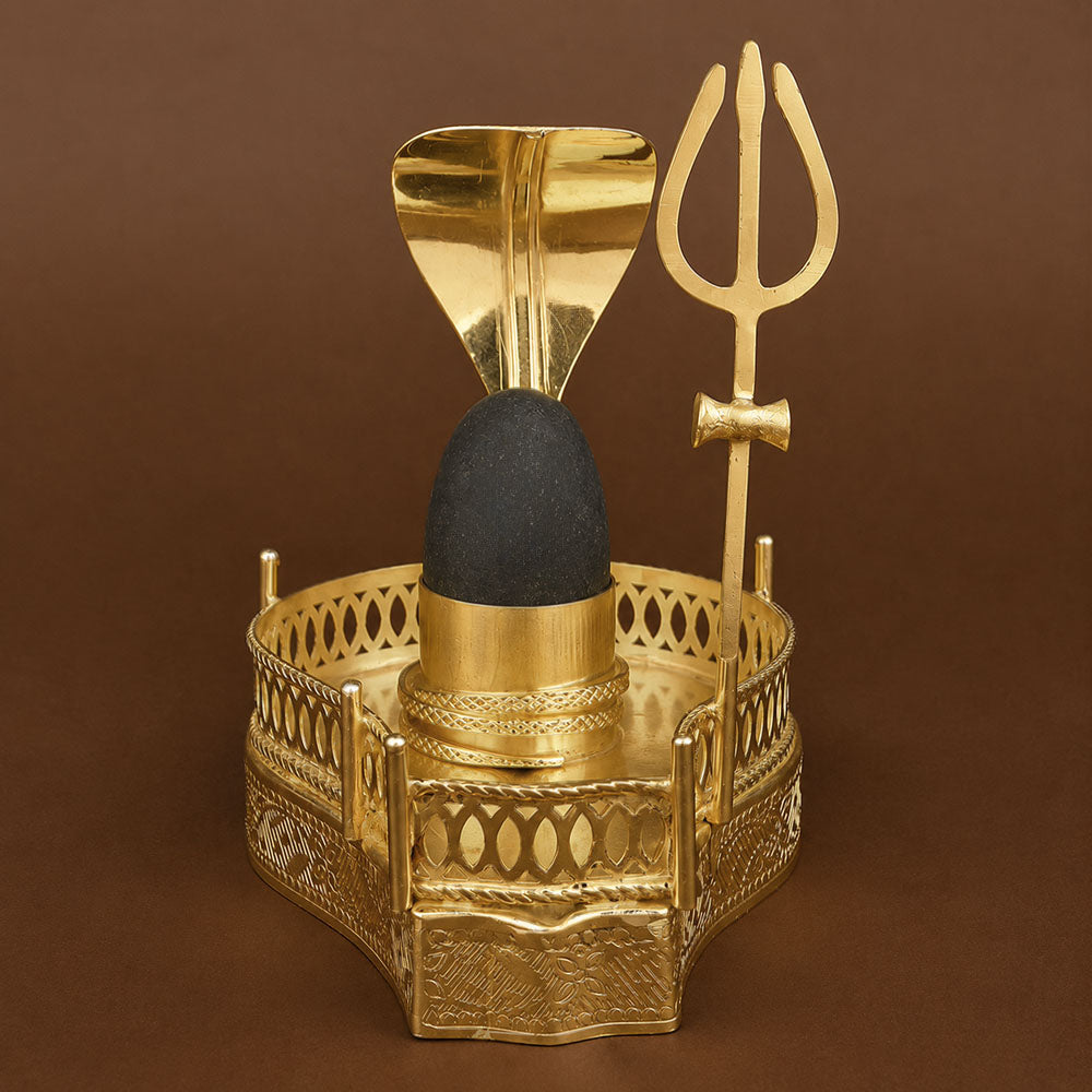 Black Narmada Lingam in Uiiain Mahakaleshwar
Design Jaldhari Yoni Base